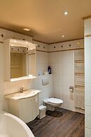 Unique Apartment In Historic Mansion