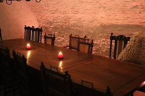 Unique Apartment In Historic Mansion