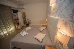 Hotel Ermeti B&B and Brunch