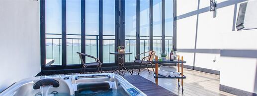 Le Ciel Pool Villa Pension