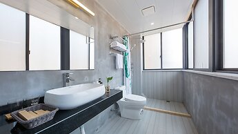 Floral Hotel Suya Thousand Islet Lake