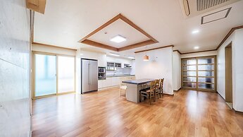 Ara Pool Villa Pension