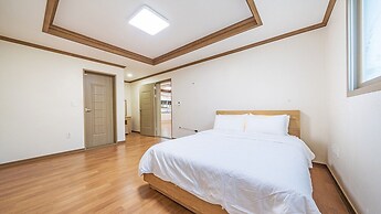 Ara Pool Villa Pension