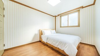 Ara Pool Villa Pension