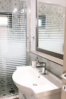 Elite Cottages - Adults Only