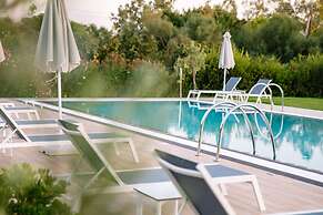 Elite Cottages - Adults Only