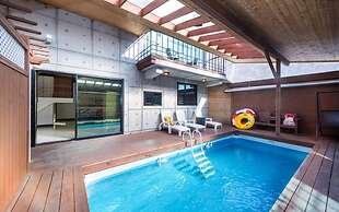 Vista Hill Pool Villa