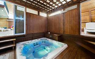 Vista Hill Pool Villa