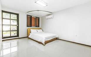 Vista Hill Pool Villa