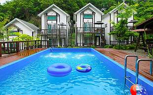 Sky Wind and Star SPA Pension