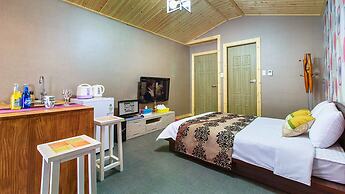 Lake and Pine Spa Pension