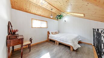 Lake and Pine Spa Pension