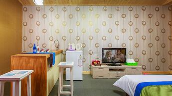 Lake and Pine Spa Pension