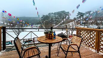 Lake and Pine Spa Pension