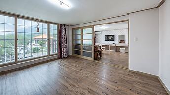 Lake and Pine Spa Pension