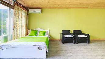 Lake and Pine Spa Pension