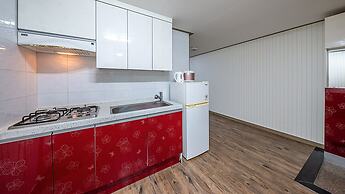 Lake and Pine Spa Pension