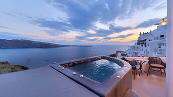 Oia Angle Cavehouse