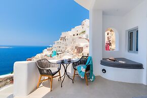 Oia Angle Cavehouse