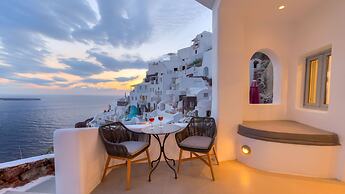 Oia Angle Cavehouse