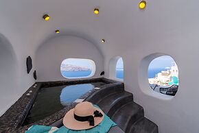 Oia Angle Cavehouse