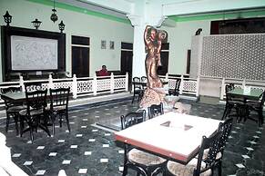 Hotel Navrang