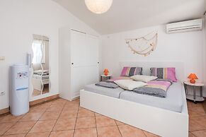 Apartments Bojana