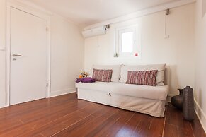 Casa Atalaia by All In Lisbon