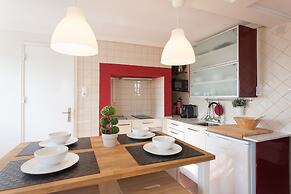 Casa Atalaia by All In Lisbon