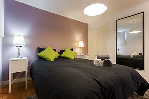 Casa Cara Sotão by All In Lisbon