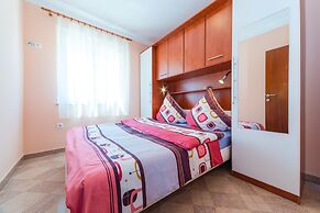 Apartments Hudic
