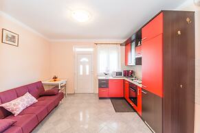 Apartments Hudic