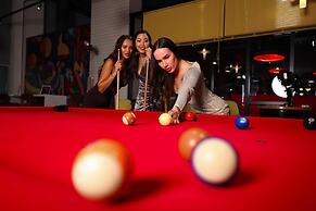 Radisson Red Dubai Silicon Oasis