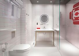 Radisson Red Dubai Silicon Oasis