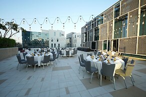 Radisson Red Dubai Silicon Oasis