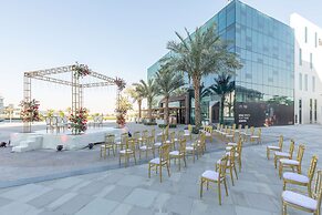 Radisson Red Dubai Silicon Oasis