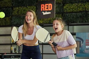 Radisson Red Dubai Silicon Oasis