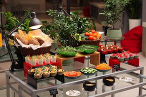 Radisson Red Dubai Silicon Oasis