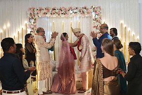 Radisson Red Dubai Silicon Oasis