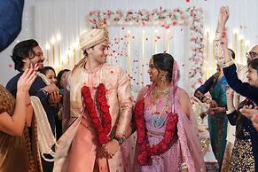 Radisson Red Dubai Silicon Oasis