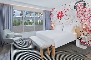 Radisson Red Dubai Silicon Oasis