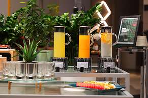 Radisson Red Dubai Silicon Oasis