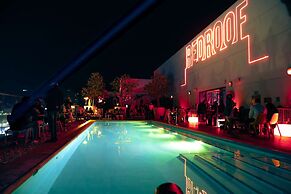 Radisson Red Dubai Silicon Oasis