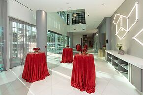 Radisson Red Dubai Silicon Oasis
