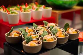 Radisson Red Dubai Silicon Oasis