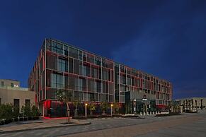 Radisson Red Dubai Silicon Oasis