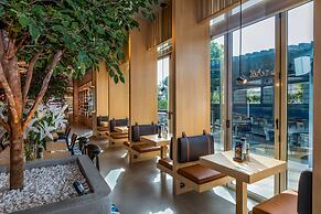 Radisson Red Dubai Silicon Oasis