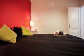 Casa Cara 2 by All In Lisbon