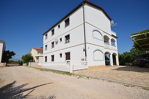 Apartments Gogoljak