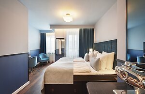 WIDE Hotel